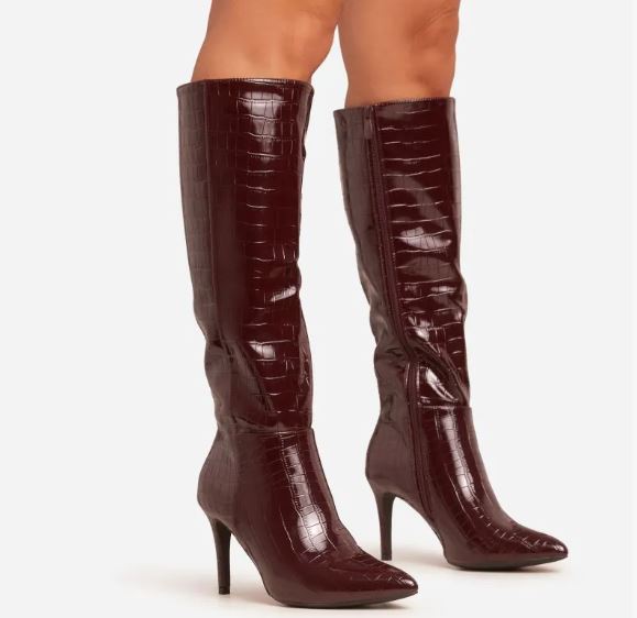 Pointed Toe Stiletto Heeled Boots in Burgundy