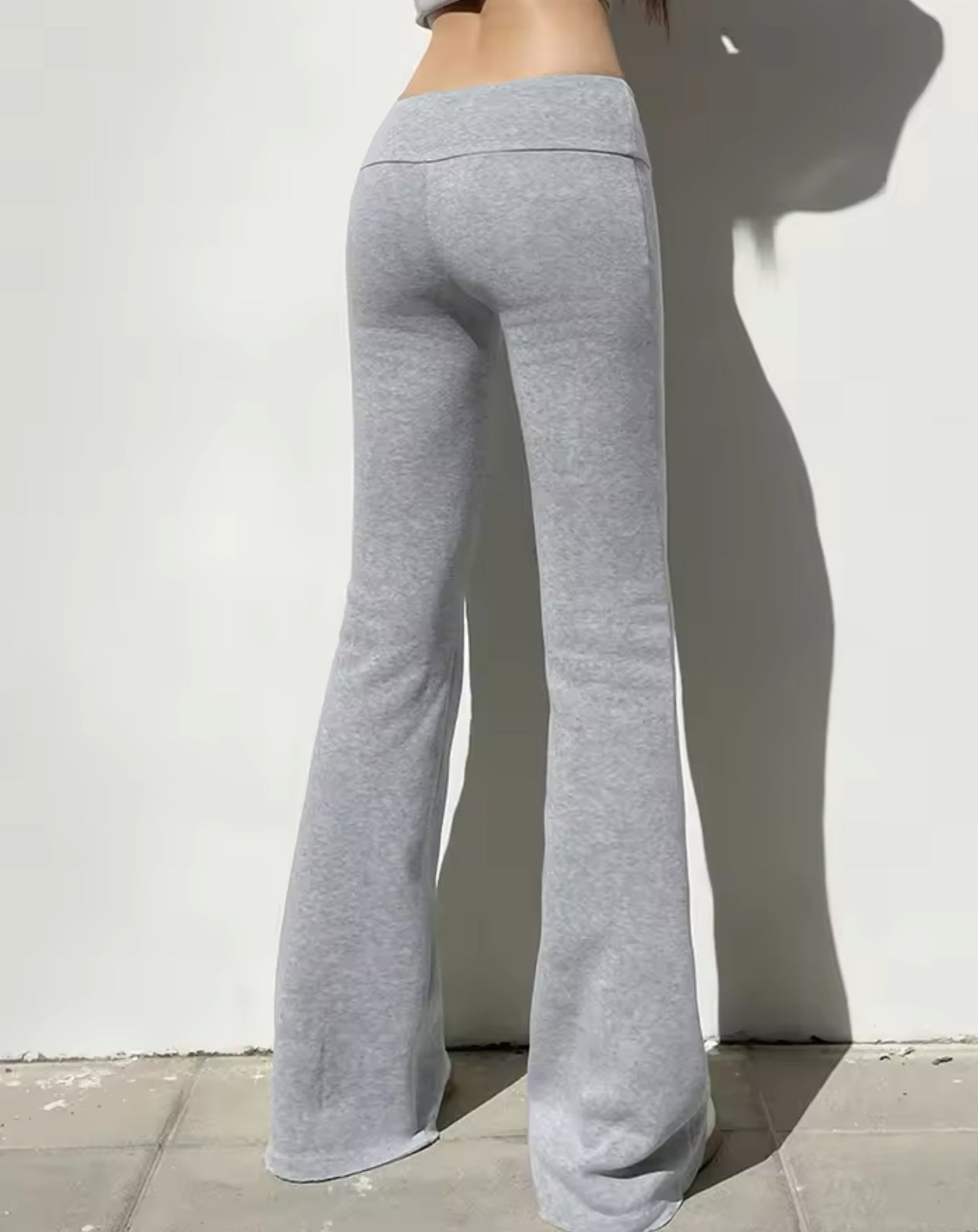 Flared Yoga Pants in Grey